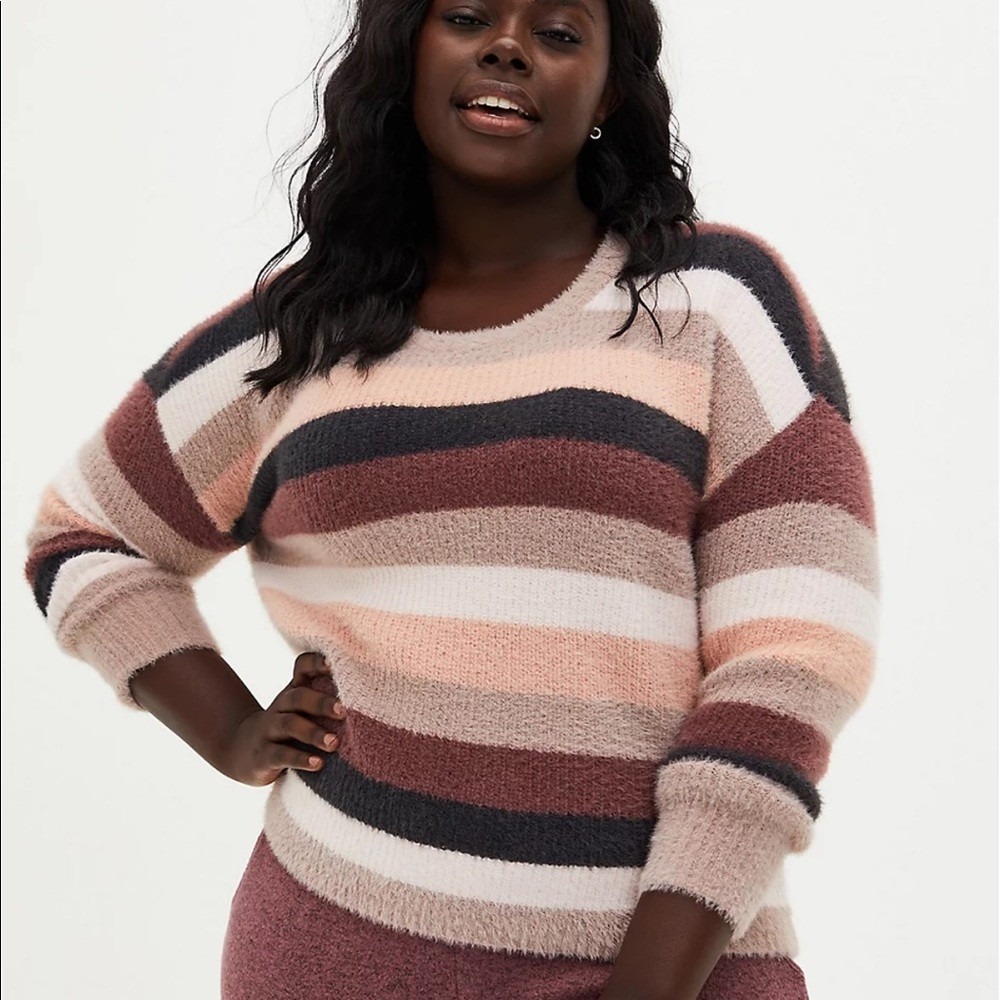 Torrid Fuzzy Yarn Striped Cropped Sweater 3 3X Blush Brown Cream Eyelash Knit 22
